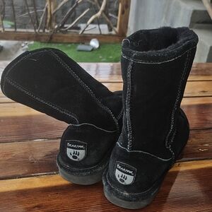 Authentic women Bearpaw Boots Black Size 7